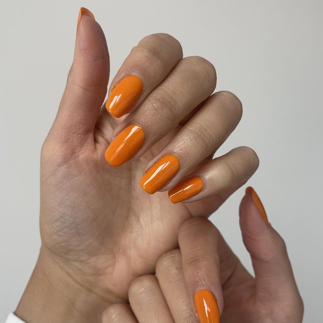 Hovedbilde SPONTANEOUS | NEGLELAKK | NAILBERRY